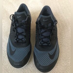 Mens Nike running shoes